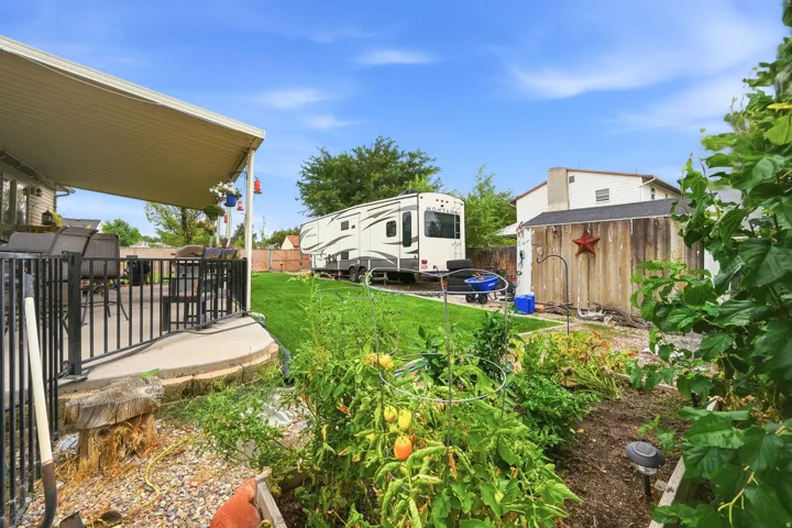 2932 S Fetzer Dr, Magna, Utah 84044