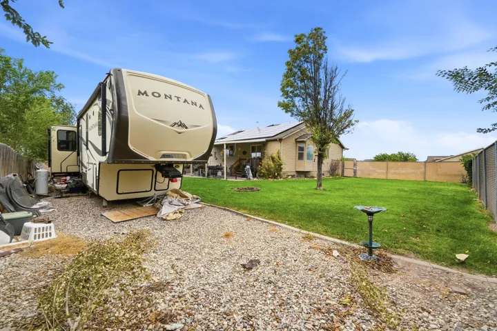 2932 S Fetzer Dr, Magna, Utah 84044