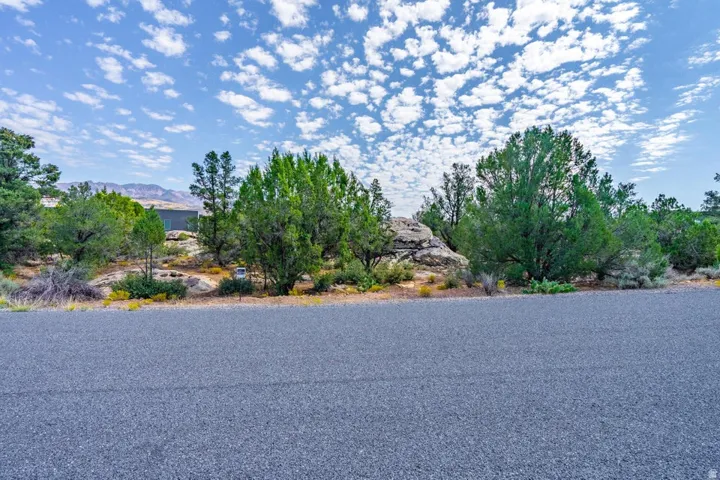 656 N Rock Garden Ln, St. George, Utah 84790