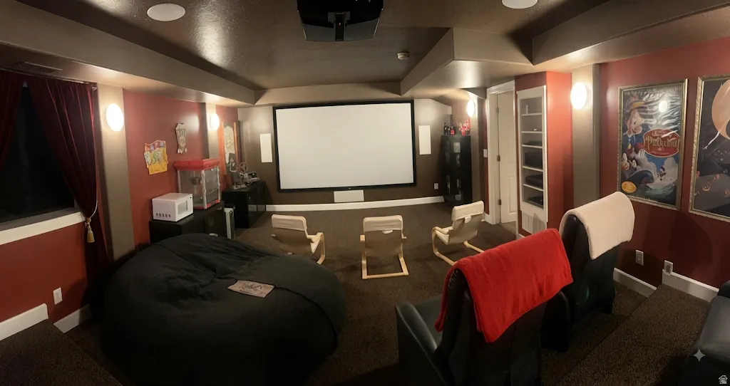 Integrated projection screen with built-in speakers