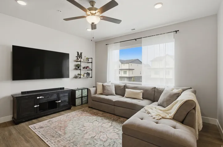 376 S 1080 W #201, American Fork, Utah 84003
