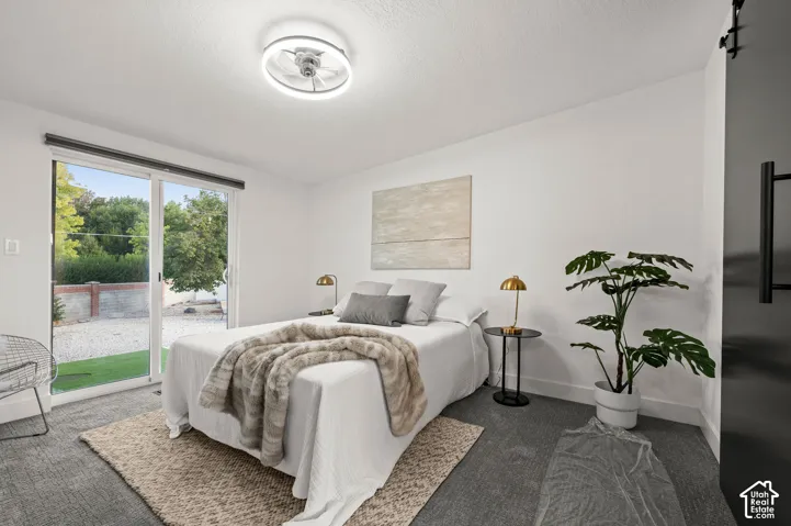 Recessed ceiling fan with integrated lighting