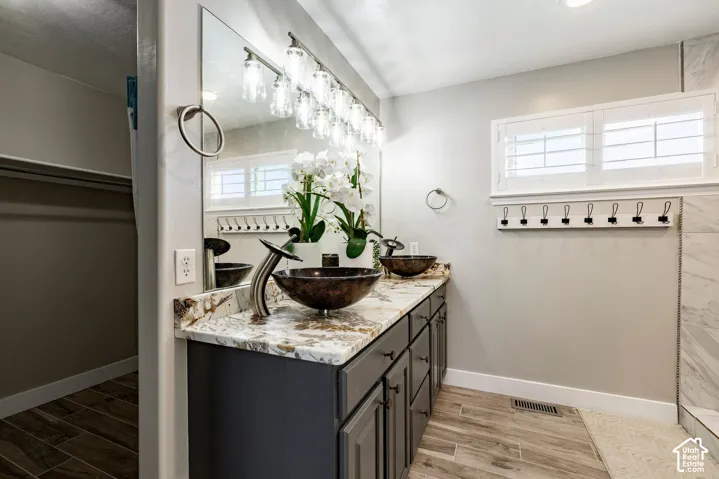3546 W Brookshire Dr, Syracuse, Utah 84075