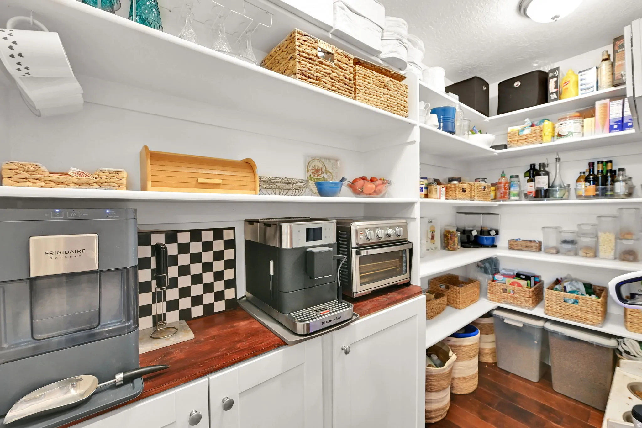 Butler Style Pantry w/appliance cabinet
