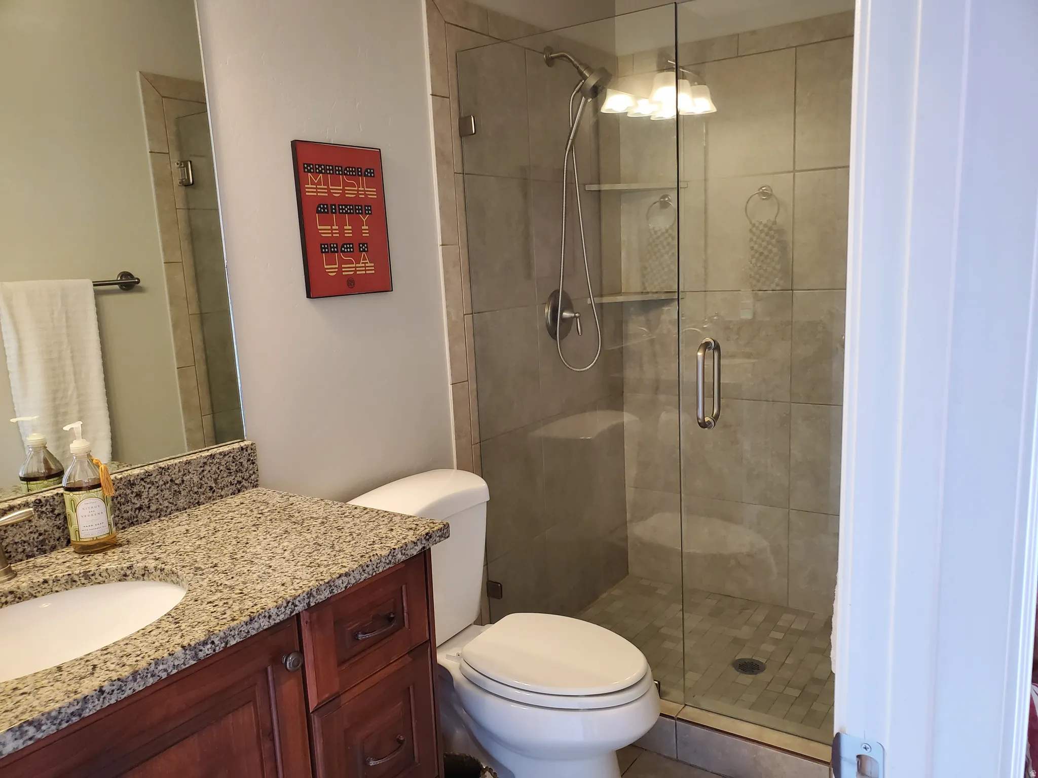 Guest Suite Bathroom