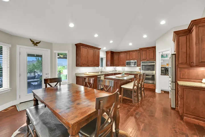 585 E Coach Ln, Grantsville, Utah 84029