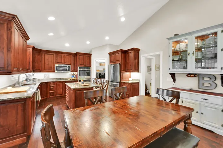 585 E Coach Ln, Grantsville, Utah 84029