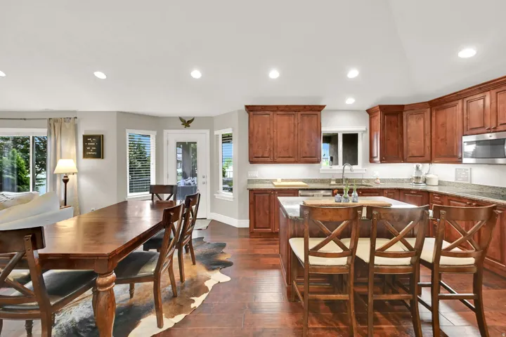 585 E Coach Ln, Grantsville, Utah 84029