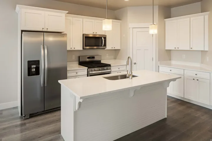 16056 S Bodmin Way, Bluffdale, Utah 84065