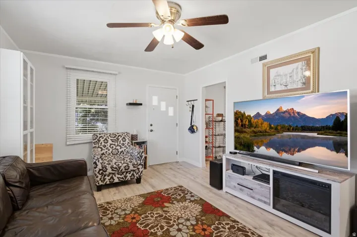 906 Grandview Dr, Ogden, Utah 84403