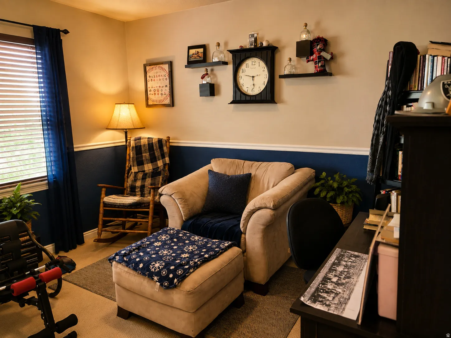 Bdrm 3 being used as a study/man cave!