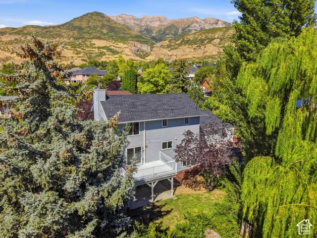 Gorgeous mountain views in the Heatheridge neighborhood