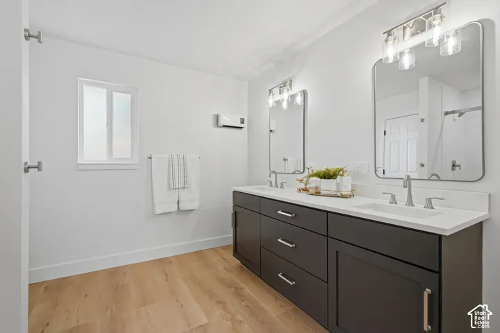Primary bath