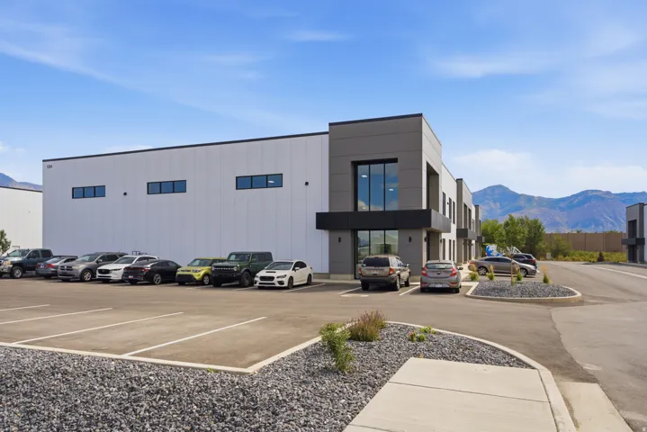 1204 N 2000 W, Farr West, Utah 84404