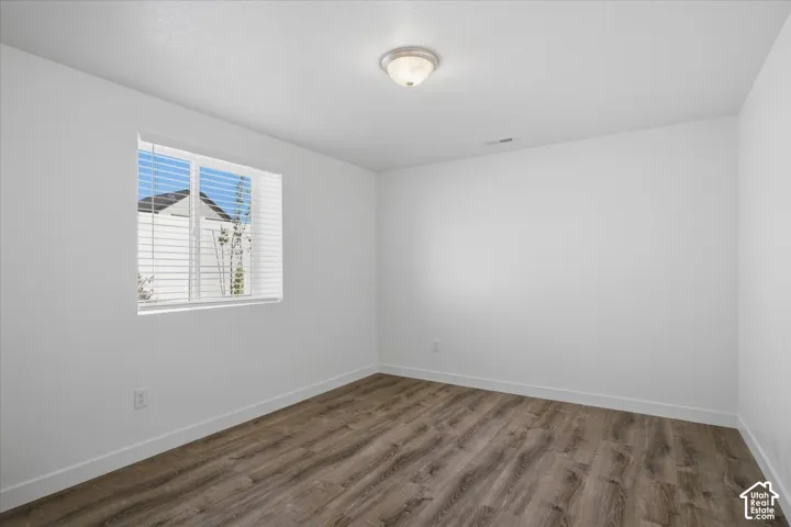 3411 W Blue Crane Dr, Clinton, Utah 84015