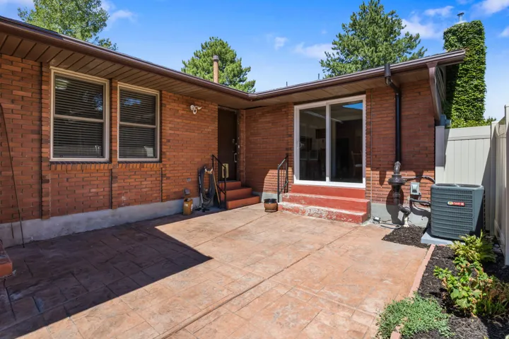 2424 E 4430 S, Holladay, Utah 84124