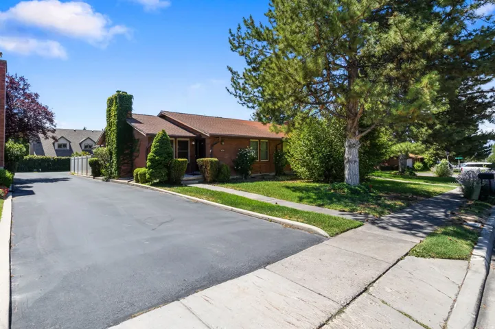 2424 E 4430 S, Holladay, Utah 84124