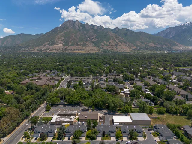 1800 E 5600 S, Holladay, Utah 84121