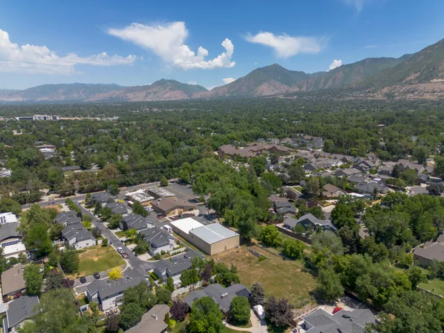 1800 E 5600 S, Holladay, Utah 84121