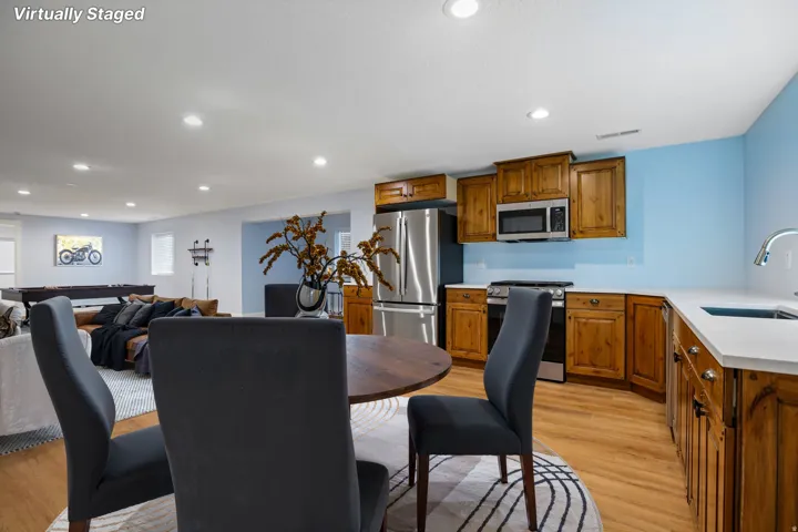 1317 W 2340 N, Clinton, Utah 84015