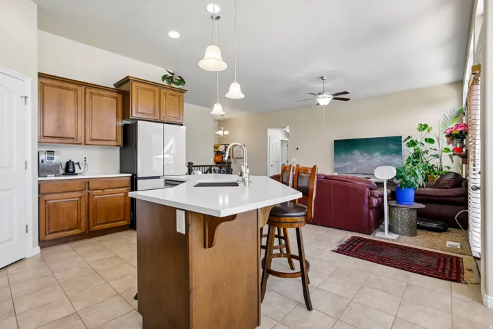 1317 W 2340 N, Clinton, Utah 84015