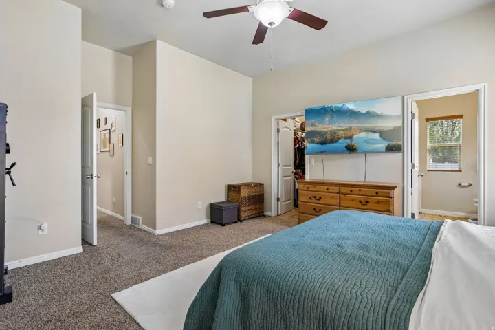 1317 W 2340 N, Clinton, Utah 84015