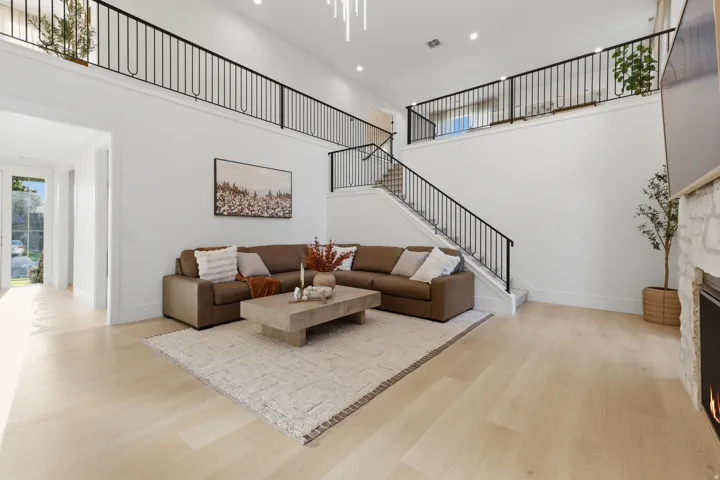 High ceilings with recessed lighting