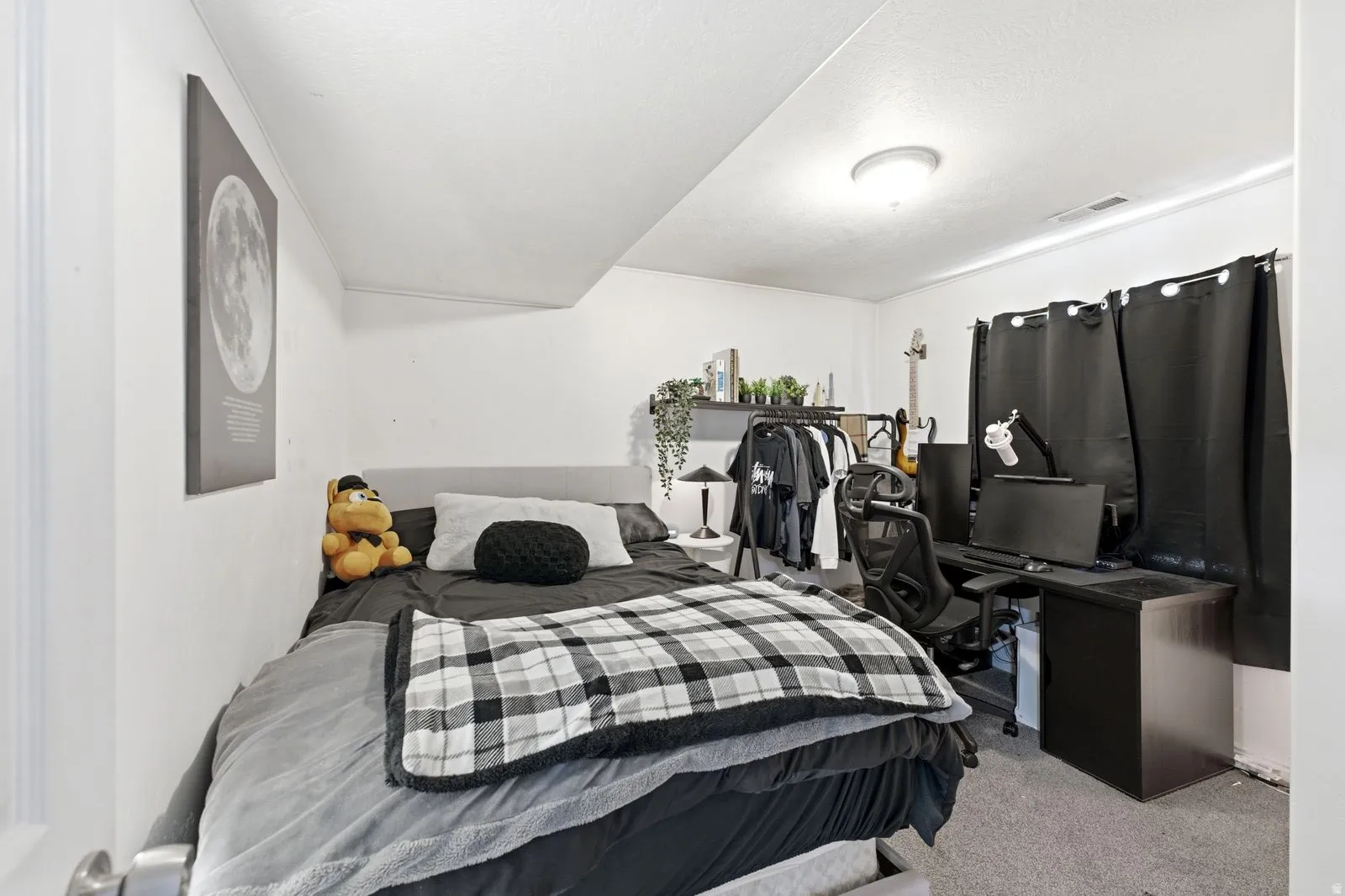 Recessed lighting illuminates the space