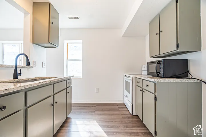ADU 2 Kitchen