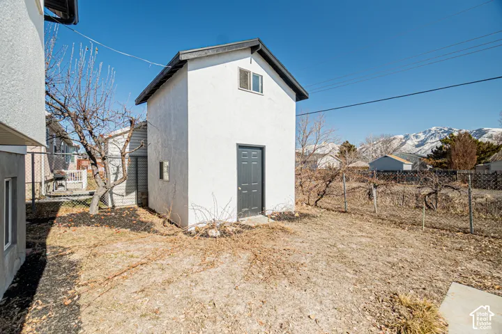Shed