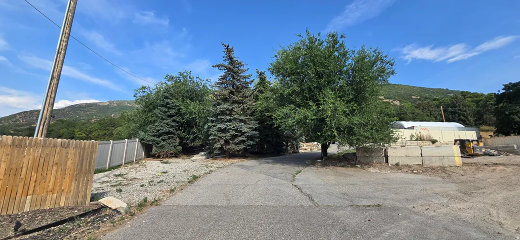 8292 S Hwy 89, South Weber, Utah 84405