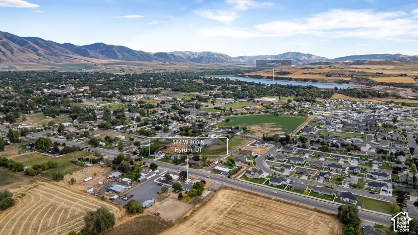 Aerial view with pinned residence location.