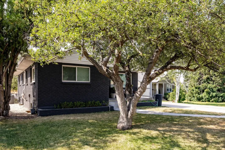 2562 E 3210 S, Salt Lake City, Utah 84109