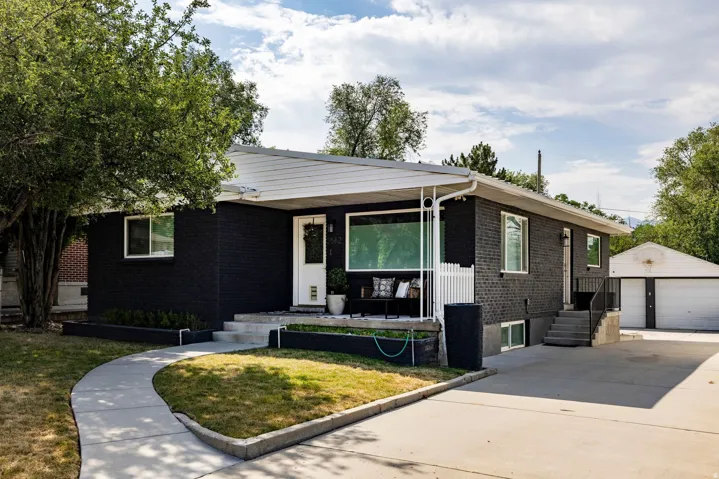 2562 E 3210 S, Salt Lake City, Utah 84109
