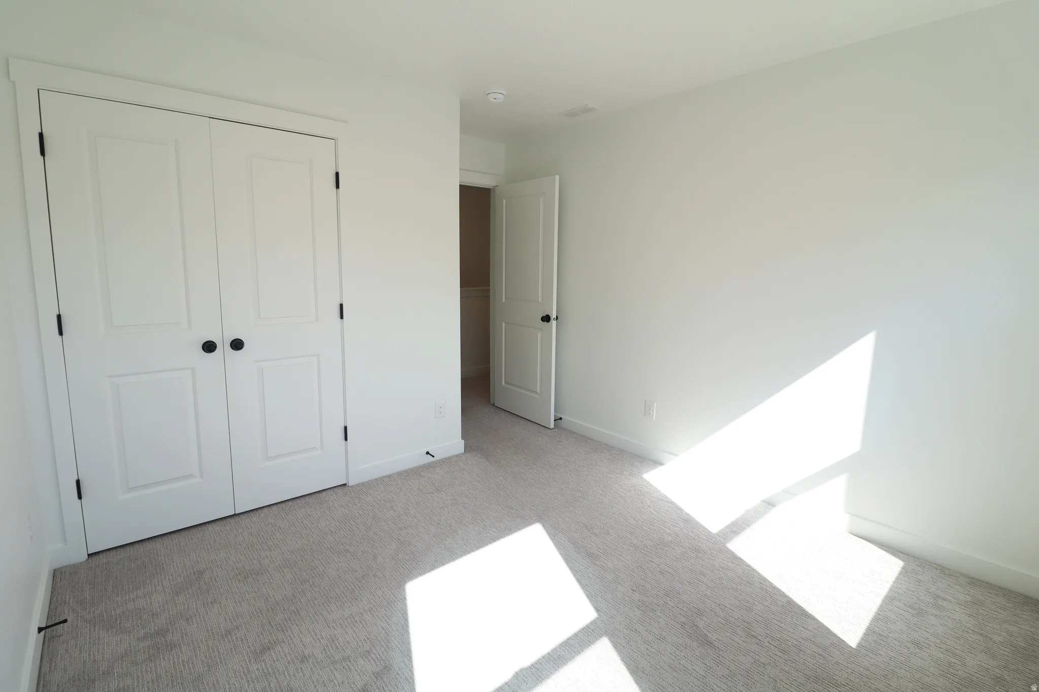 Neutral-toned carpet flooring