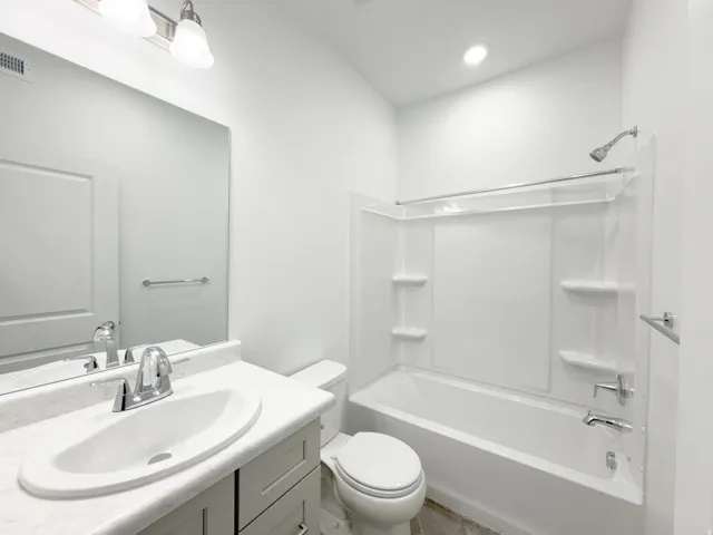 5249 W Reventon Dr #201, South Jordan, Utah 84009