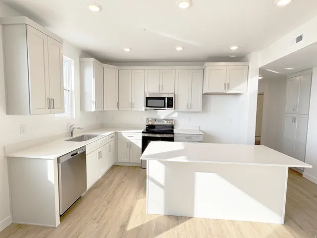 5249 W Reventon Dr #201, South Jordan, Utah 84009