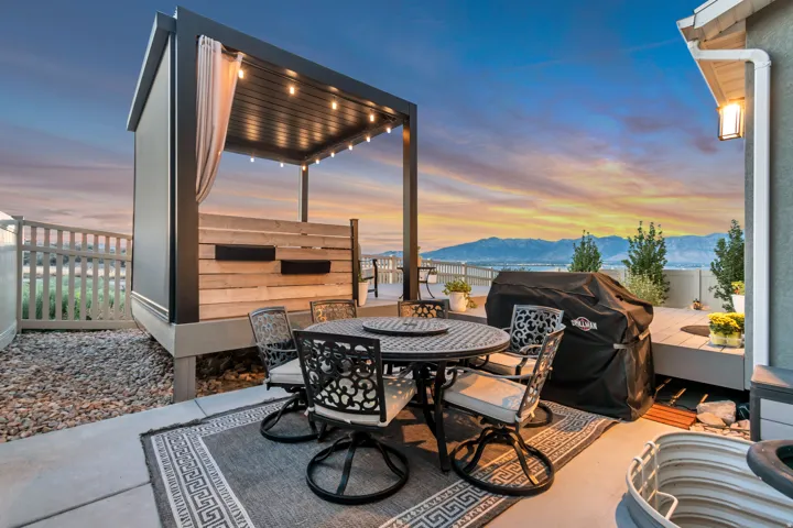 312 W Rocky Creek Way, Saratoga Springs, Utah 84045