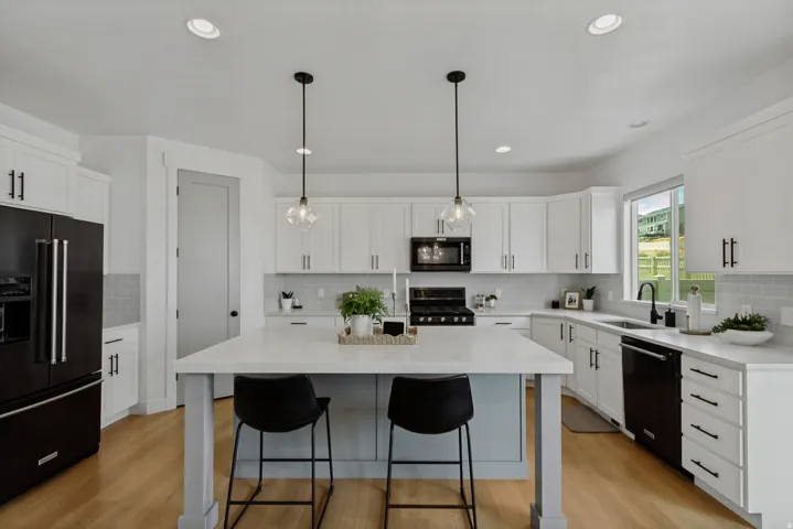 312 W Rocky Creek Way, Saratoga Springs, Utah 84045
