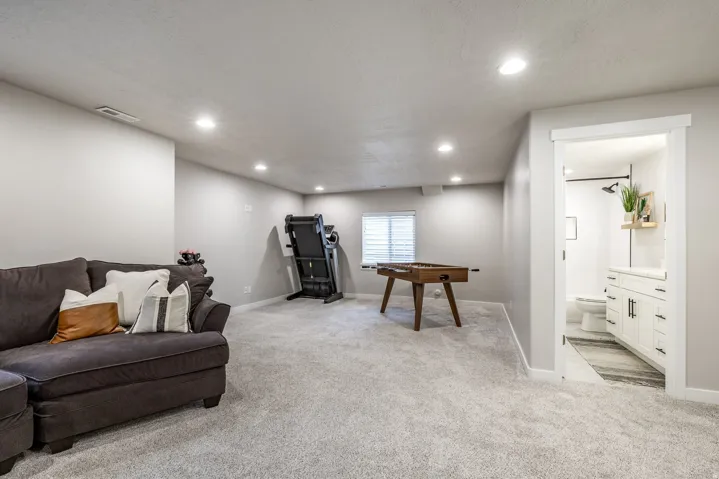 5312 W Croyden Ln, Herriman, Utah 84096