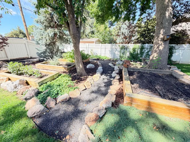 1938 E Vintage Woods Ct, Holladay, Utah 84117