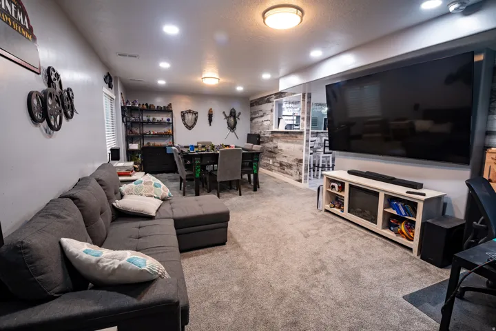 6426 W Chan Reese Dr, West Jordan, Utah 84081