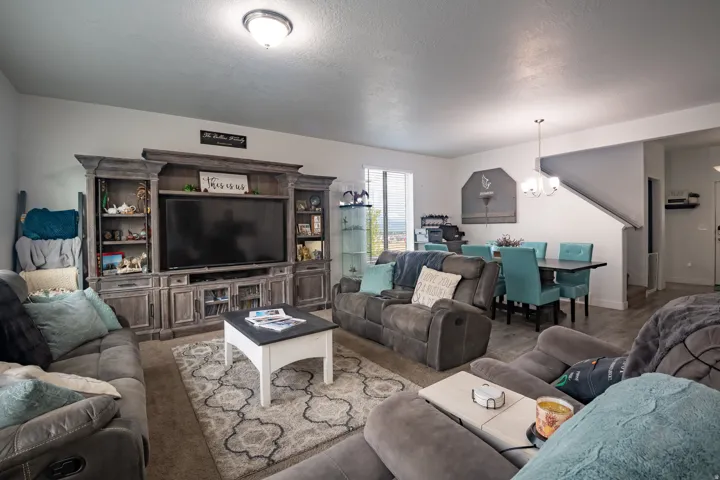 6426 W Chan Reese Dr, West Jordan, Utah 84081