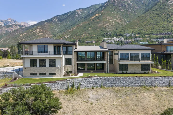 6 E Eastern Peak Cv, Sandy, Utah 84092