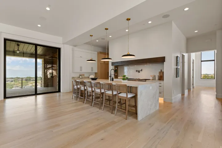 6 E Eastern Peak Cv, Sandy, Utah 84092