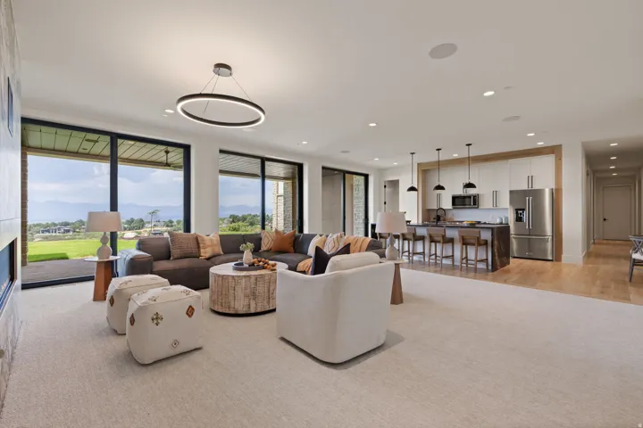 6 E Eastern Peak Cv, Sandy, Utah 84092