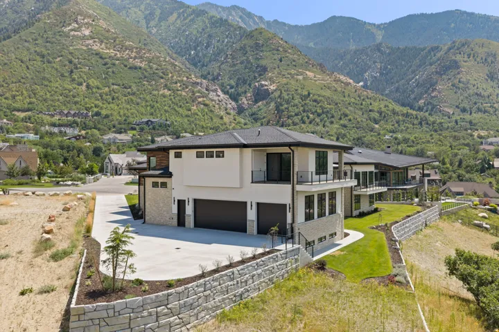 6 E Eastern Peak Cv, Sandy, Utah 84092