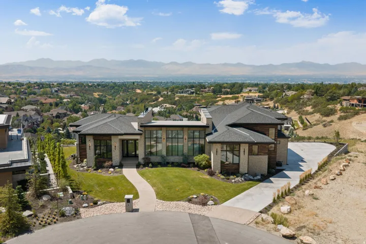 6 E Eastern Peak Cv, Sandy, Utah 84092
