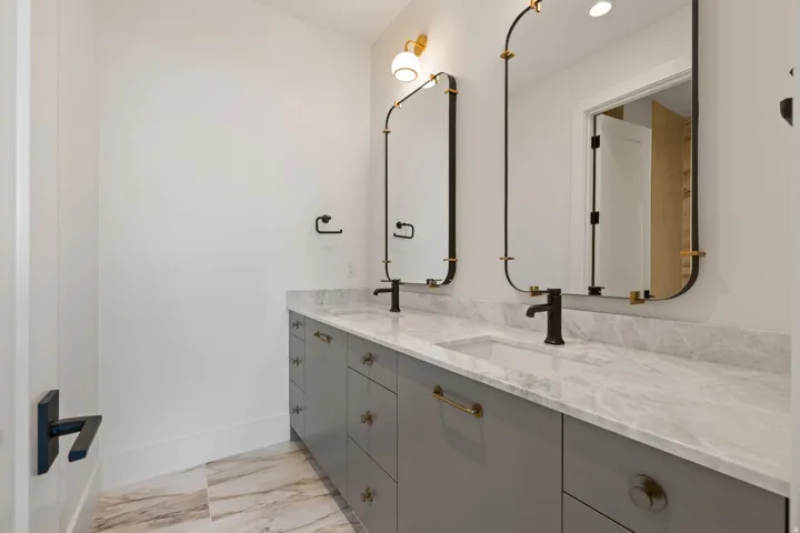 Basement Bathroom 3