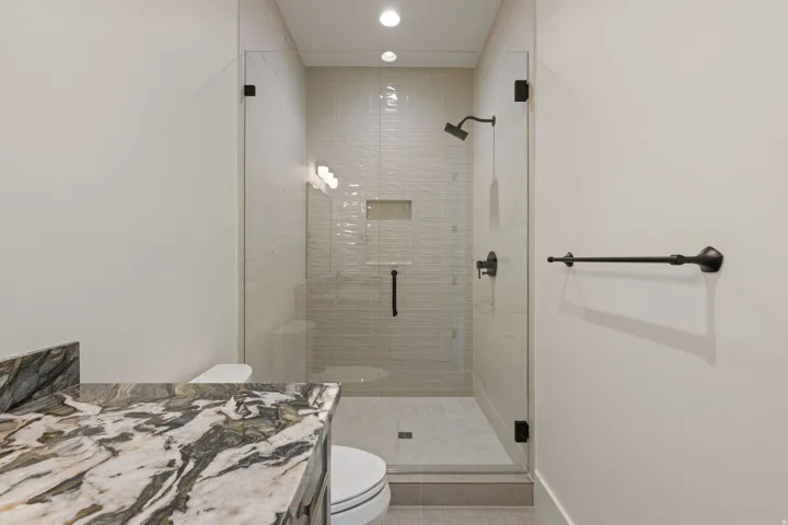 6 E Eastern Peak Cv, Sandy, Utah 84092